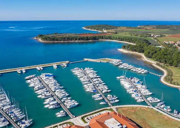 Studio-wohnung In Novigrad By Interhome *